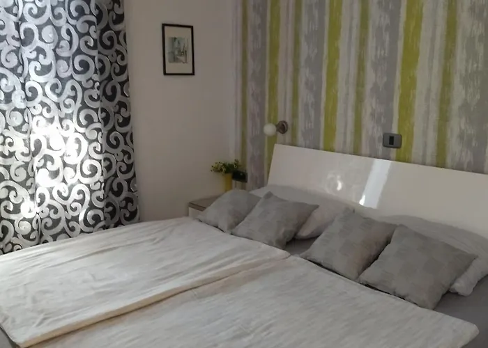 Buric Gostinjska kuća 3*